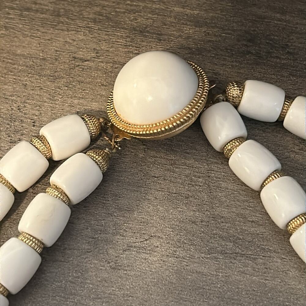 Vintage VTG Crown Trifari Necklace and Bracelet #824 White Gold tone - Picture 8 of 13